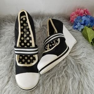 Mary Jane Retro Wedges